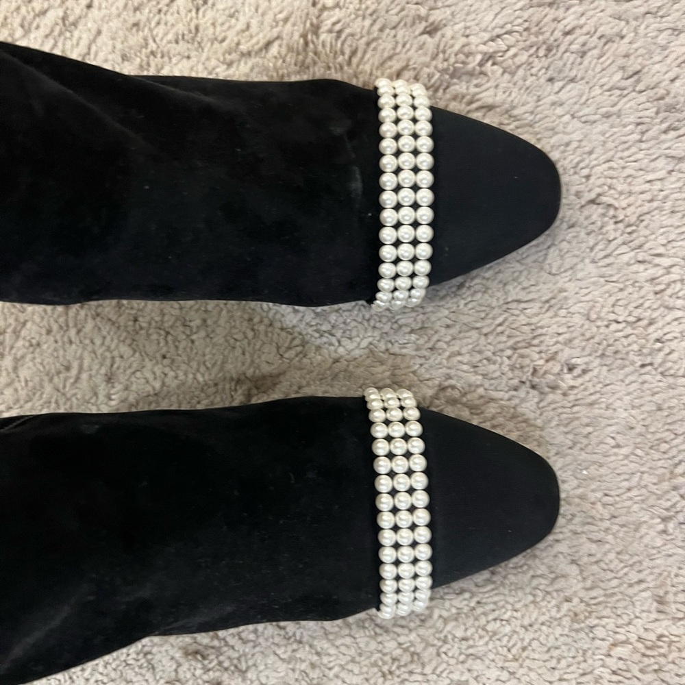 Chanel Shoes View 3